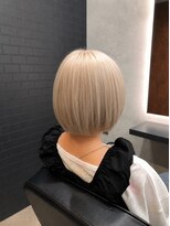 ソラヘアー(SORA hair)&nbsp;艶感ベージュブロンドの丸みボブ