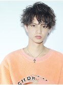 コンマヘアパーマショートレイヤーソフトツーブロック刈り上げ