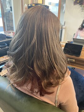 アンバー(amber) ミディアムレイヤー