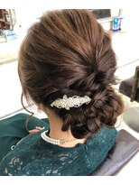 カッピオ(Cappio)&nbsp;結婚式のお呼ばれヘアー！