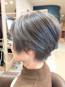 ヘアサロンアンドヘアメイクディー(hair salon hair make D) 仙台D グレーカラー×ショートボブ×エイジングケアstyle