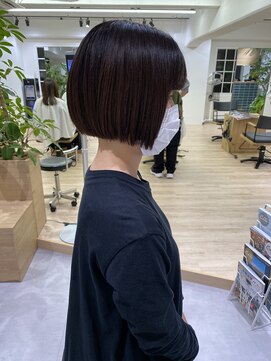 オーシャン(Ocean) ［Ocean Hair&Life 水田成美］ディープバイオレット＆ミニボブ