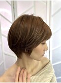 小顔ショートボブ丸みショート×パープルブラック白髪ぼかし