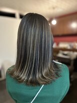 アンジー(an'gie)&nbsp;外ハネシャドールーツ