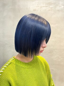 トゥイン 八王子(TWIN) ブリーチカラー/切りっぱなしボブ/ネイビーブルー/韓国/八王子駅