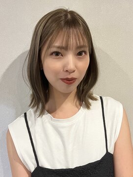 シー(See.) グレージュ×ミディアムレイヤー