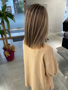 キング 高槻(K!ng) 縮毛矯正髪質改善ハイライトレイヤーカット高槻美容室エクステ