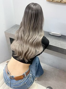 オズ 郡山駅前店(OZ) ケアブリーチベージュで柔らか質感ダブルカラーパープルで透明感