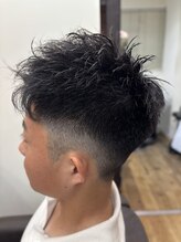 バーバーショップテト(barber shop tete)&nbsp;刈り上げショート×無造作ピンパーマ