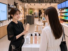 ジゼル ビエラ博多テラス店(GiseL)の雰囲気（博多エリア初！美容室×プロ用ヘアケアショップ併設型サロン♪）