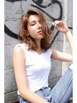 ミラバイグリーン(Mira by green) loose wave×layer style 02