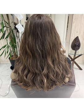 ノア(NOA by KENJE) ベージュ