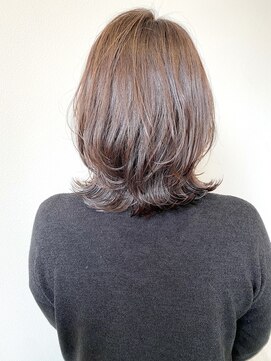 メルト 吉祥寺(melt) 《宮本》 レイヤーボブ外ハネベージュ大人かわいいウルフ耳掛け