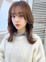 ウル(ulu)&nbsp;名東区　ミディアム　外ハネ　顔回り　カット　シースルーバング