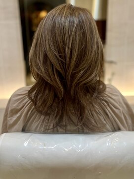 ザビー(THE B) 本八幡×暖色カラー×レイヤーカット×ブリーチなしカラー