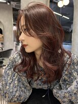 シティ(CITY)&nbsp;レイヤーカット　チェリーレッドカラー　韓国ヘア