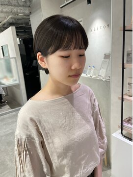 リアン バイ キートス(Lien by kiitos) サイドバングが人気の耳かけショートヘア