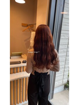 ヘアデザイン ソラ(Sola) 大人可愛いアプリコットオレンジベージュ×バウンシーカール