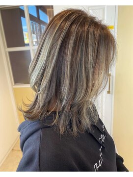 アース オーセンティック 岡山表町店(EARTH Authentic) お白髪ぼかしハイライト☆彡