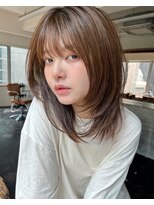 ミディアムレイヤー　透明感カラー銀座レイヤーカット