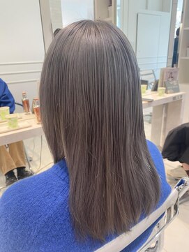 ヘアーアンドメイク ニューヨークニューヨーク 姫路店(Hair&Make NYNY) ペールグレーカラー