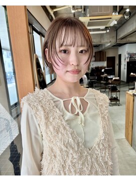 ユエ(Yue) フェイスレイヤーショート