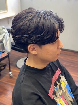 リ メイロ(Re.Meiro) フェザーパーマ【メンズ/パーマ/眉毛/沖縄市/美里】