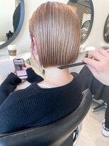 ヒビヲ 天神警固(HIBIO)&nbsp;ショートボブ切りっぱなしボブタッセルボブミルクティーベージュ