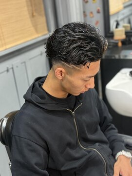 バーバーショップライズ 2nd(barber shop RAIzE) バックパーマ