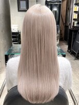 エノア 青山(ENORE)&nbsp;ホワイトグレージュ×ケアブリーチ透明感ハイトーンカラー