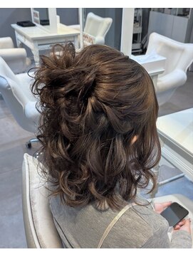 ラビットモア ヘアセット ナゴヤ(RABBIT more hair set NAGOYA) ハーフだんご