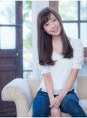 思わず触りたくなる♪柔らかストレート