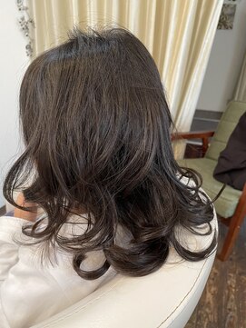 ヘアクリエイト アミィアミィ(hair create amiy amiy) ふんわりミディアム