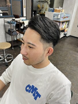 スタイルエイチ(Style‐H) 世代を問わない七三スタイル