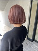ピンクベージュ