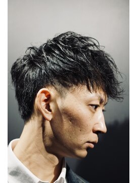 銀座 シノ 本店(shino) スペインカール　メンズカット　床屋