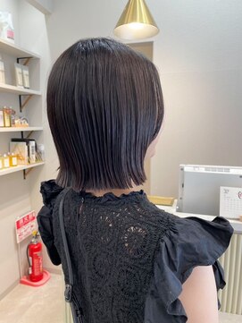 ポジ(poji) 外はねボブ　きりっぱなし　韓国風　髪質改善トリートメント