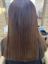 サロン ドゥ ファシル(salon de Facile)