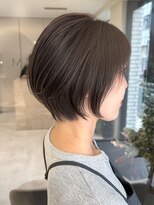 ミズチャーム(Ms.CHARM) ショートカット/顔周りカット/レイヤーカット/チャコールグレー