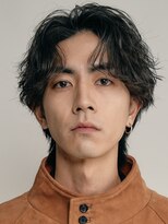 バイフィフス 原宿/表参道(by fifth)&nbsp;原宿ツイストスパイラルパーマメンズカットセンターパートウルフ