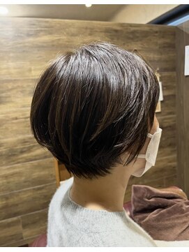 カプロアシヤ(Capullo.Ashiya) コンパクトショートボブ