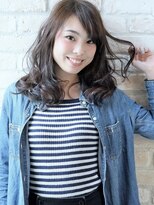 ボニークチュール(BONNY COUTURE)&nbsp;カジュアルな春のミディアムレイヤー