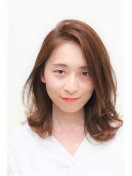 ヘアアンドメイク ドーリー(Hair&Make Dolly) ナチュラルセミロング