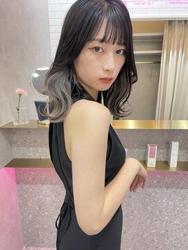 ロンド レア 天神大名店(Lond Le’a) ダブルカラー/インナーカラー/イヤリングカラー/ペールベージュ