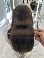 ロンドルーチェ 心斎橋(Lond luce)&nbsp;ダークアッシュ/ミディアムレイヤーカット［髪質改善/縮毛矯正］