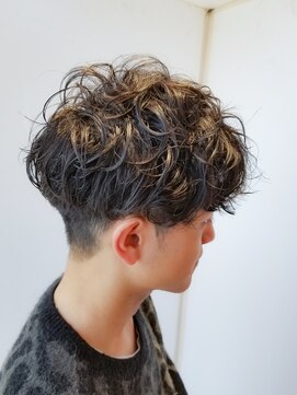 ユラギ(yuragi) yuragi鈴木　お客様メンズスタイル×スパイラルパーマ