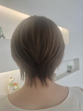 スリーヘアーデザインズ(Three Hair Designs) ショート