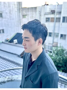 カスミ 霞(KASUMI) 爽やかスマートなゆるくせパーマ。　20代/30代/大学生/就活