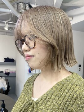カシェル(cashel) ミルクティーベージュ ハイトーンカラー ボブ レイヤー