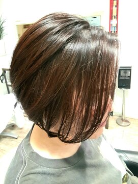 フュゼ(fusee) 大人の前下がりボブ